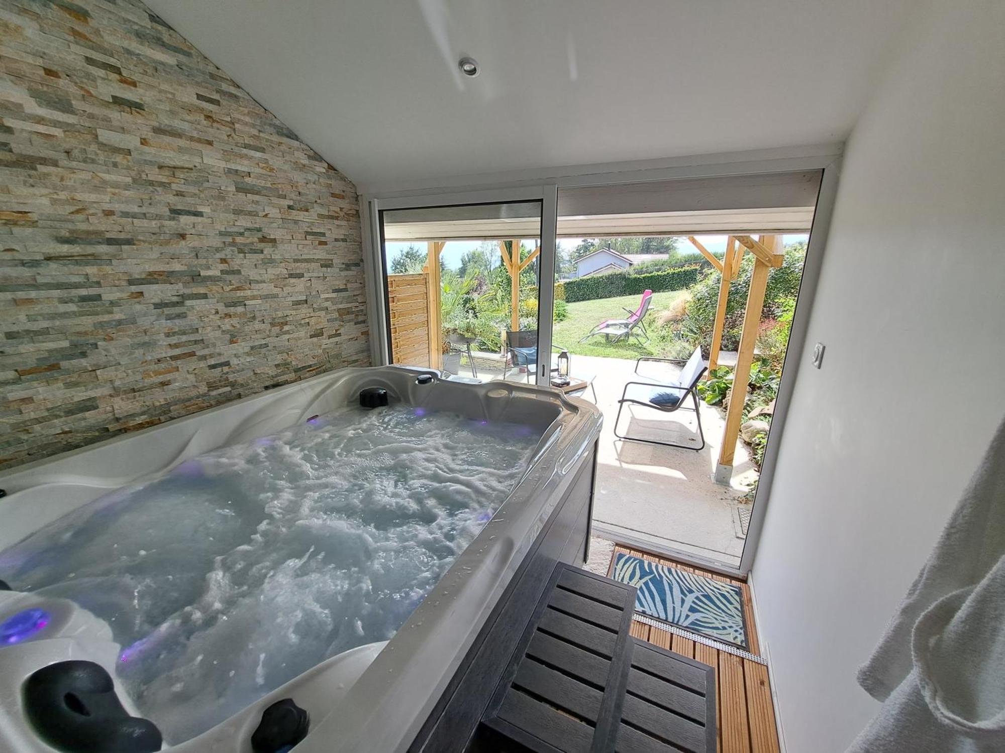 Adorelys Sejour Bien Etre - Spa Et Massage Saint-Cassien  Luaran gambar